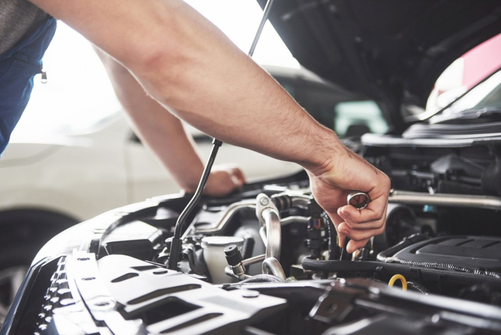 Volkswagen service - Engine check and oil change