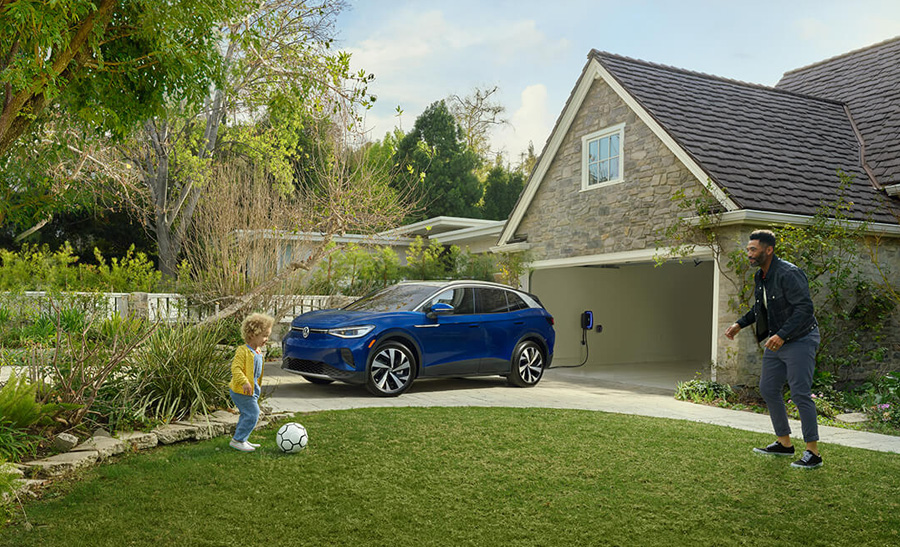 Volkswagen ID.4 - Parked in house