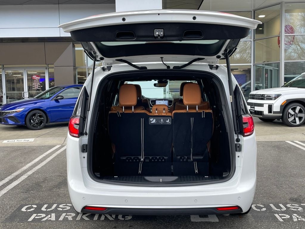 2021 Chrysler Pacifica Hybrid Pinnacle