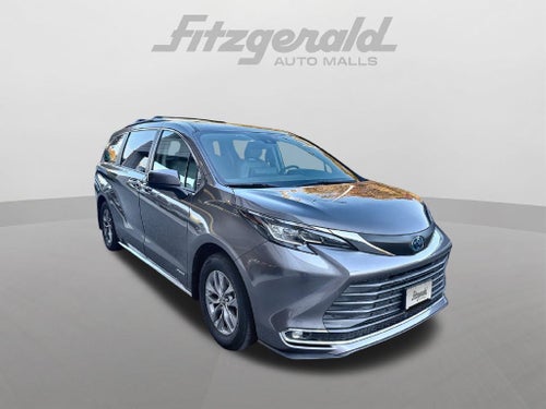 2021 Toyota Sienna XLE 7 Passenger