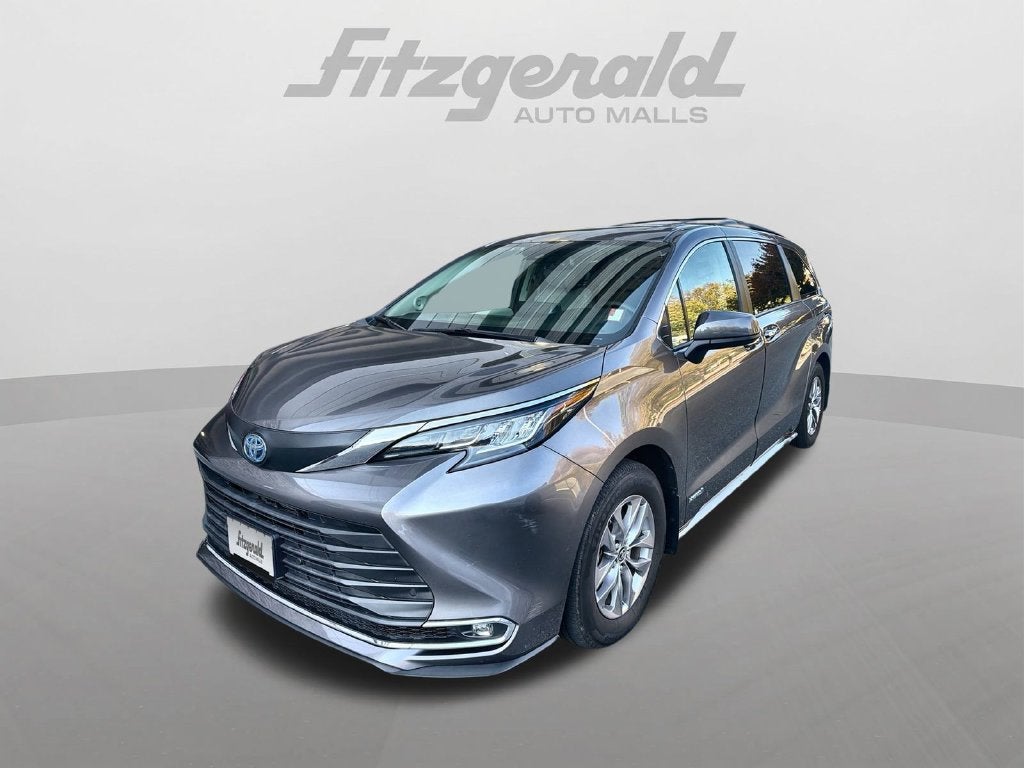 2021 Toyota Sienna XLE 7 Passenger