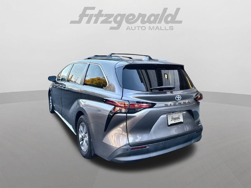 2021 Toyota Sienna XLE 7 Passenger