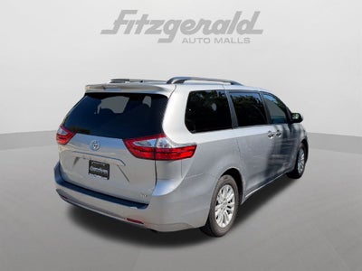 2017 Toyota Sienna XLE 8 Passenger