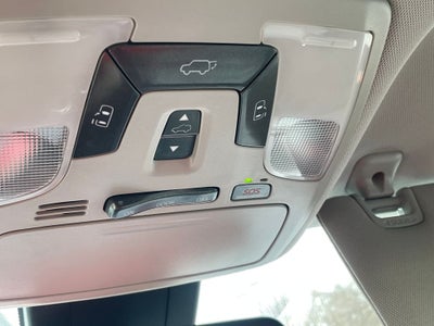 2018 Toyota Sienna XLE 8 Passenger