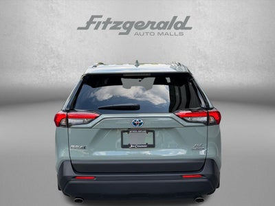 2022 Toyota RAV4 Hybrid XLE