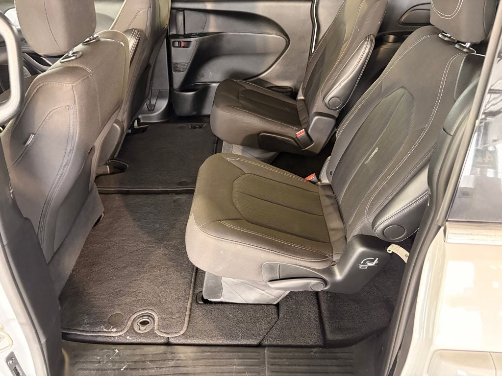 2024 Chrysler Pacifica Touring