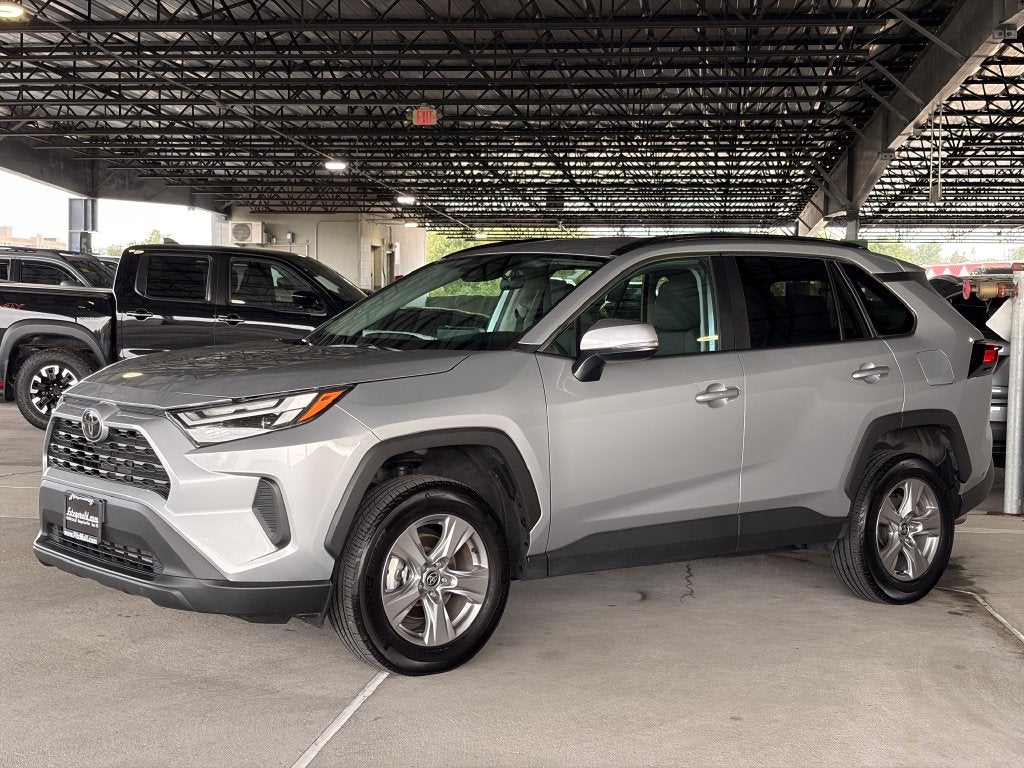 2025 Toyota RAV4 XLE