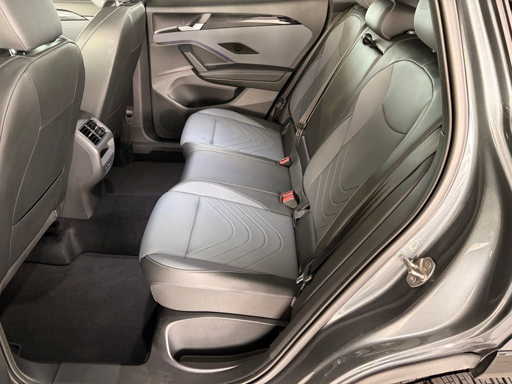 2025 Volkswagen Tiguan 2.0T SE R-Line Black