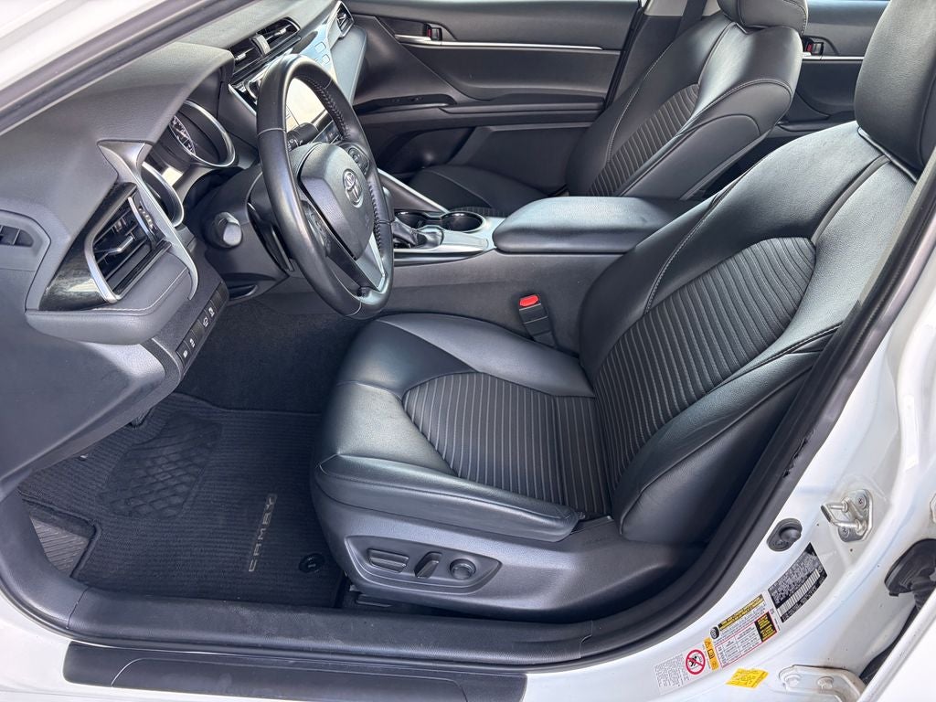 2019 Toyota CAMRY SE