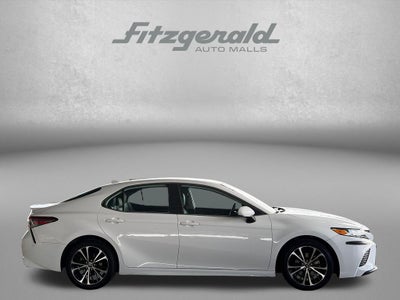 2019 Toyota CAMRY SE