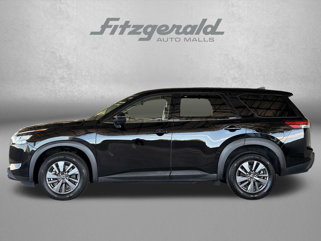 2023 Nissan Pathfinder S