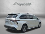 2024 Toyota Sienna XLE 8 Passenger