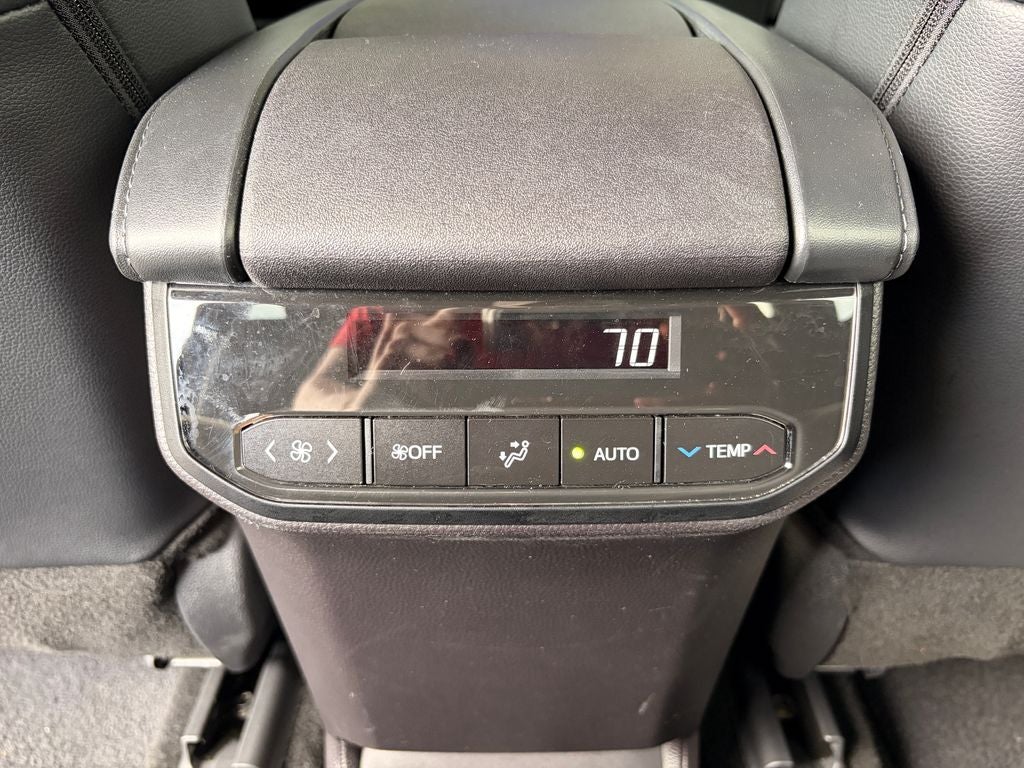 2025 Toyota Highlander Hybrid XLE