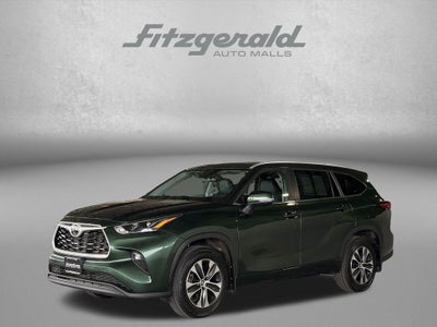 2025 Toyota HIGHLANDER XLE