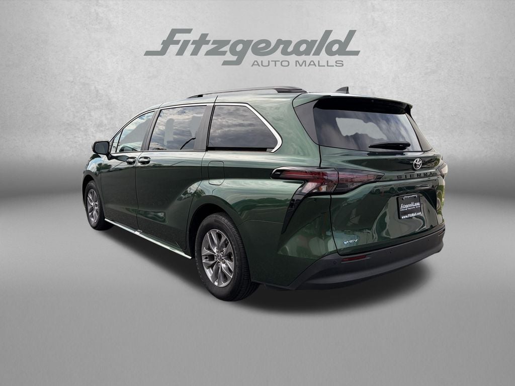 2026 Toyota Sienna XLE 8 Passenger
