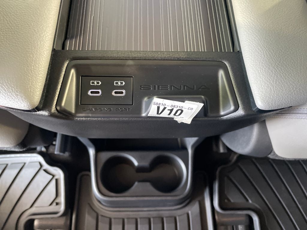 2026 Toyota Sienna XLE 7 Passenger