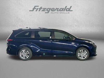 2026 Toyota Sienna XLE 7 Passenger
