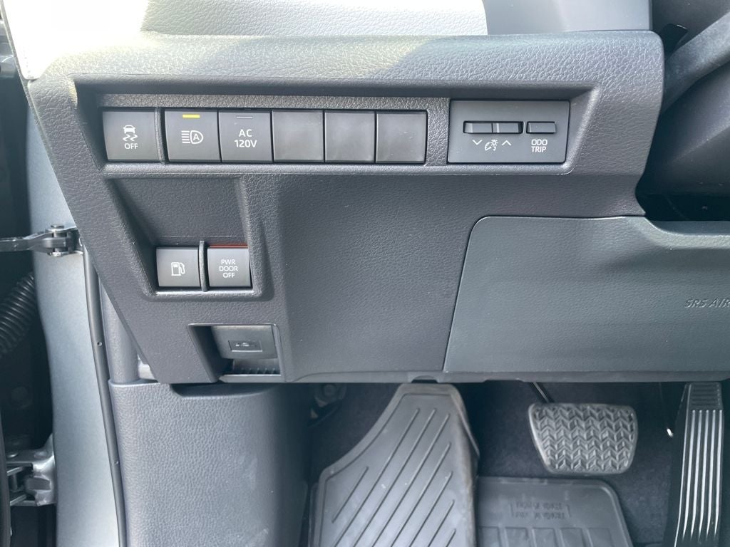 2026 Toyota Sienna XLE 7 Passenger