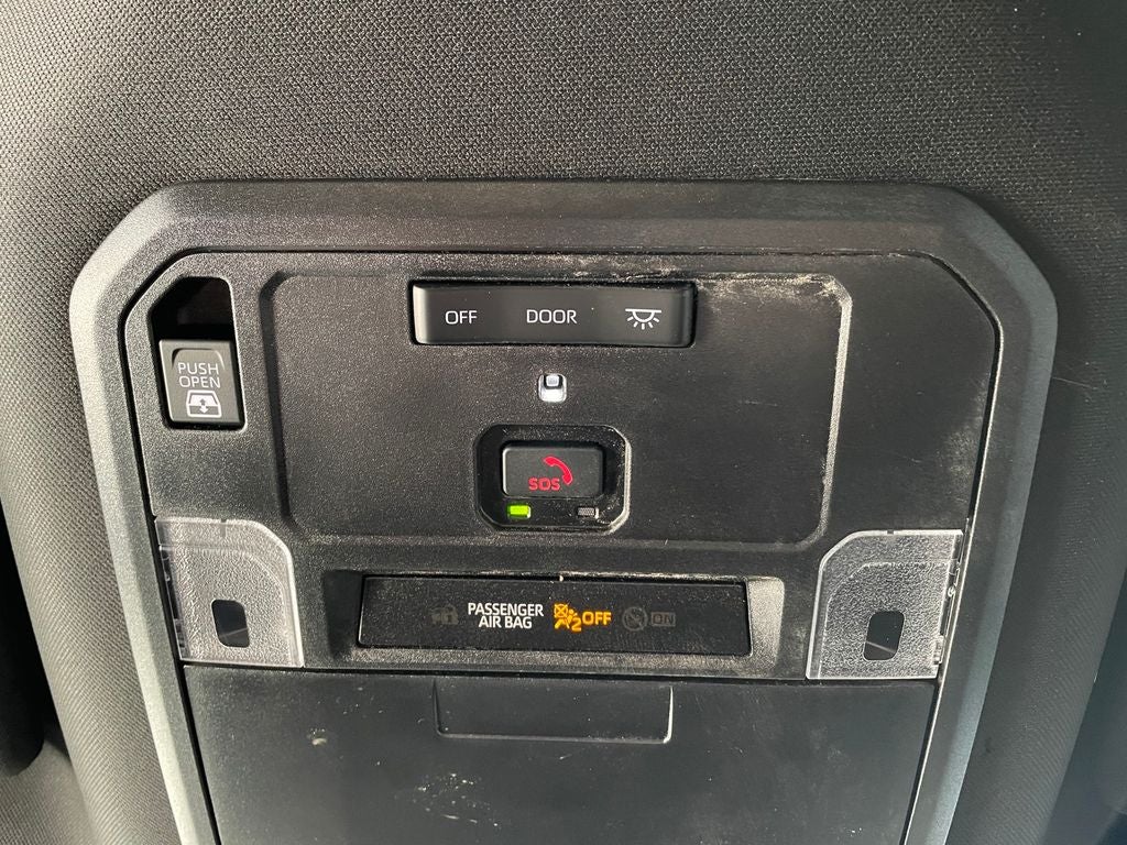 2025 Toyota TUNDRA 4X4 SR