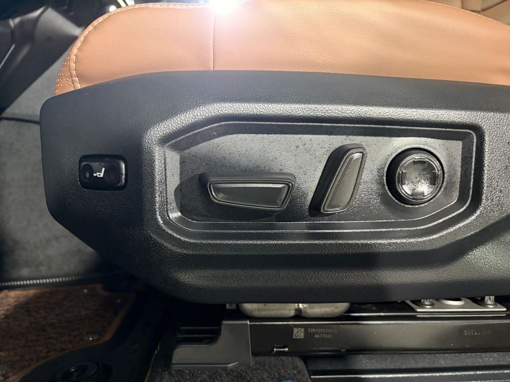 2025 Toyota TUNDRA 4X4 1794