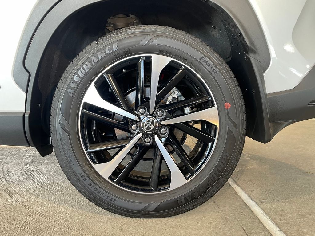 2024 Toyota COROLLA CROSS HV Hybrid XSE