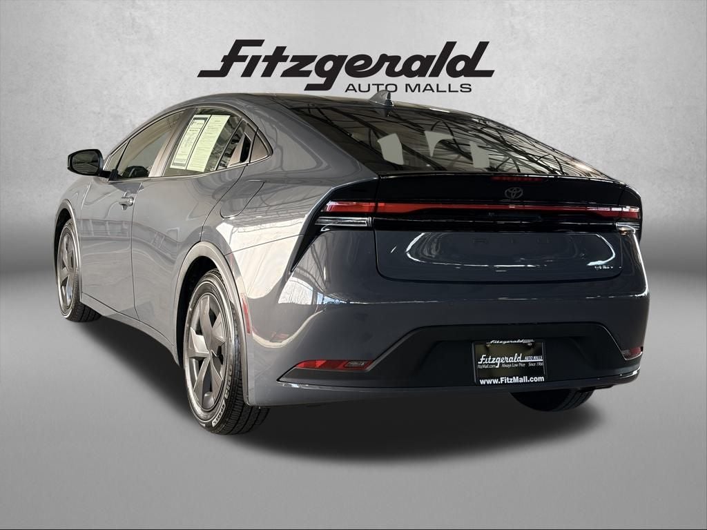 2025 Toyota PRIUS LE