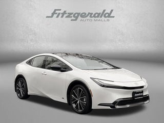2024 Toyota PRIUS XLE