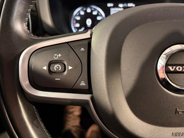 2021 Volvo XC60 T5 Momentum