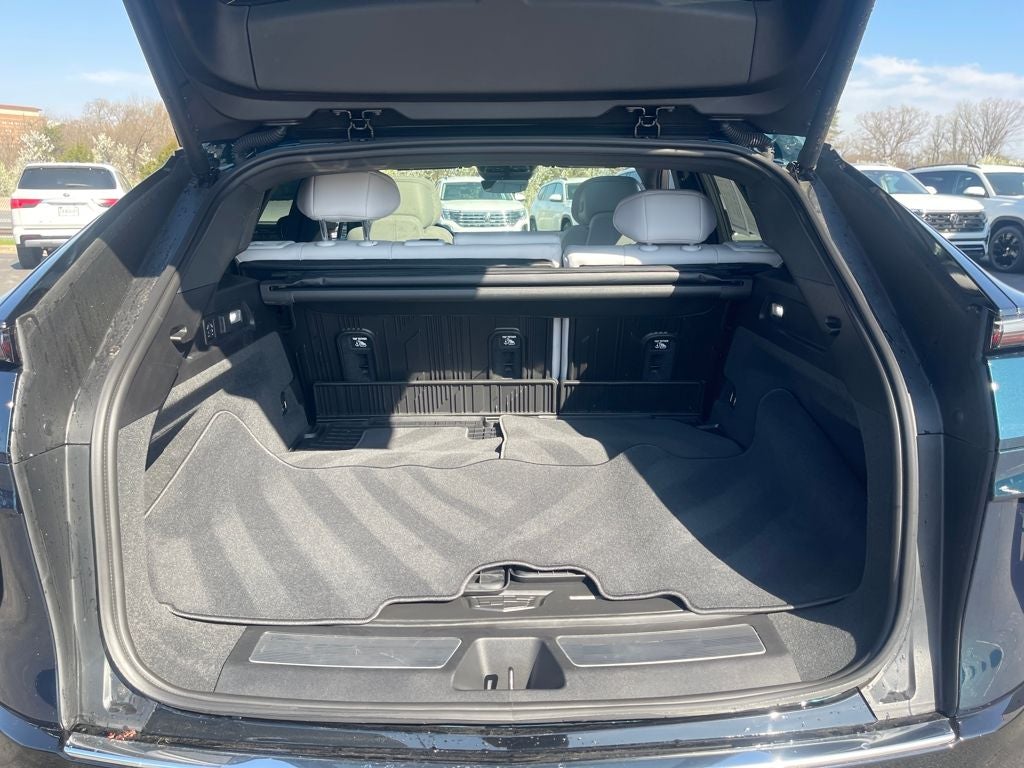 2025 Cadillac LYRIQ Luxury