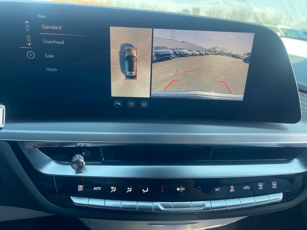 2025 Cadillac LYRIQ Luxury