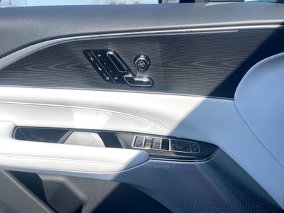 2025 Cadillac LYRIQ Luxury