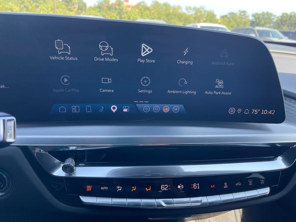 2025 Cadillac LYRIQ Luxury