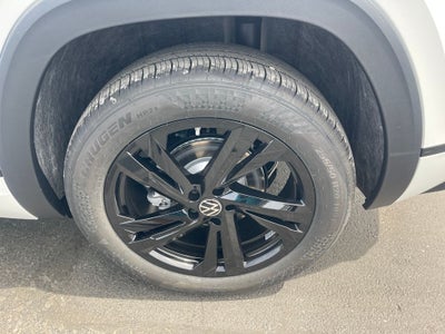 2026 Volkswagen Atlas Cross Sport 2.0T SEL R-Line Black