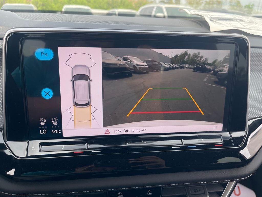 2026 Volkswagen Atlas Cross Sport 2.0T SEL R-Line Black