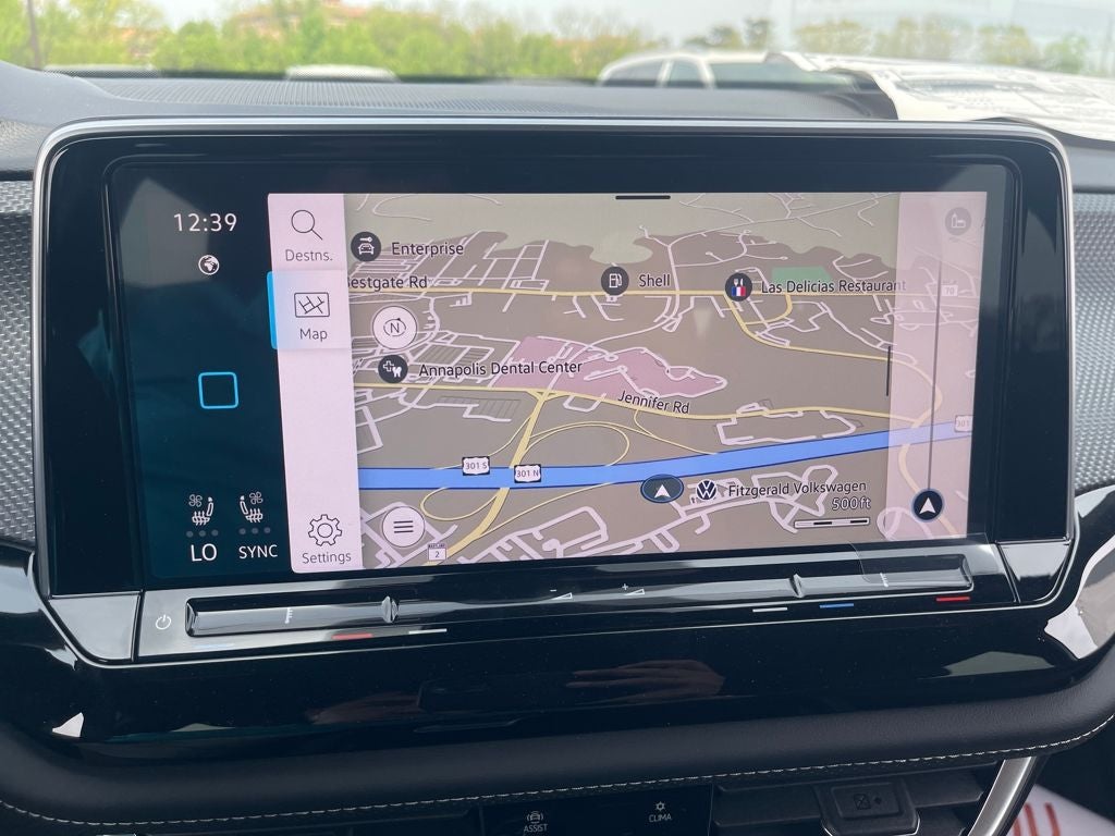 2026 Volkswagen Atlas Cross Sport 2.0T SEL R-Line Black