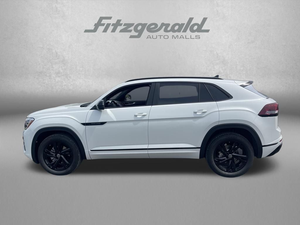 2026 Volkswagen Atlas Cross Sport 2.0T SEL R-Line Black