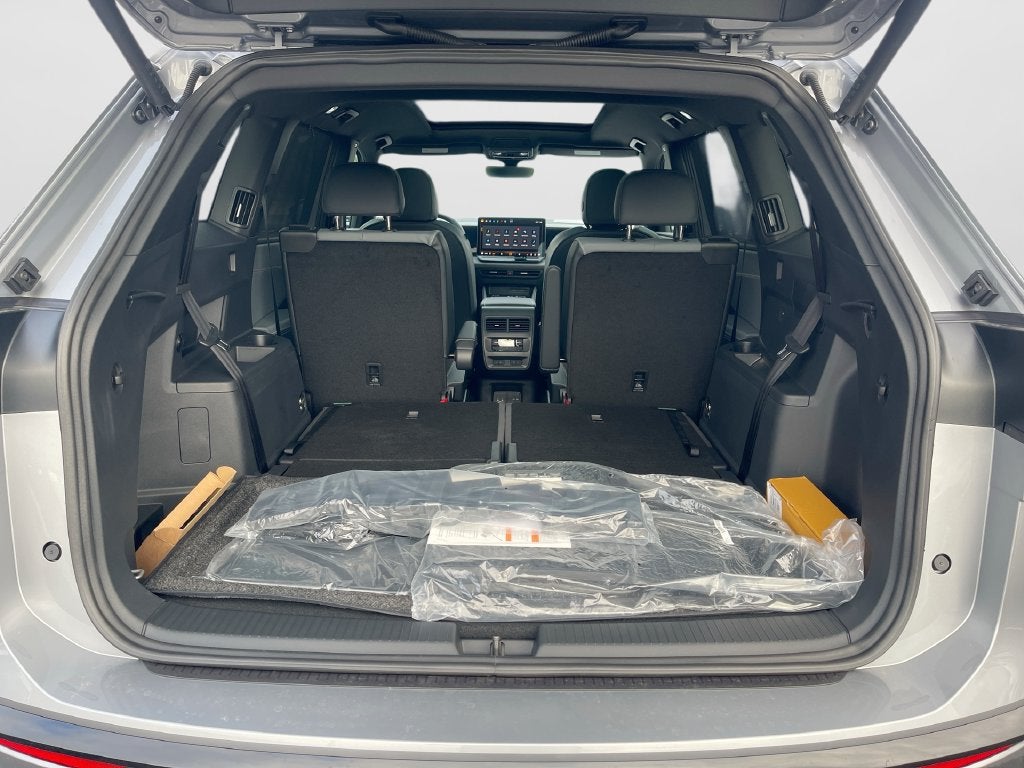 2027 Volkswagen Atlas SEL Premium R-Line