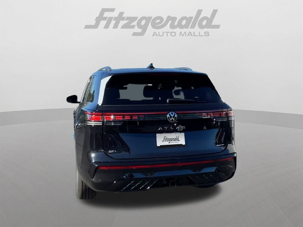 2027 Volkswagen Atlas SEL Premium R-Line