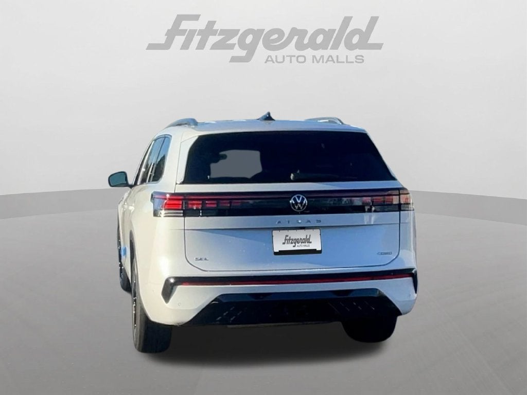2027 Volkswagen Atlas SEL Premium R-Line
