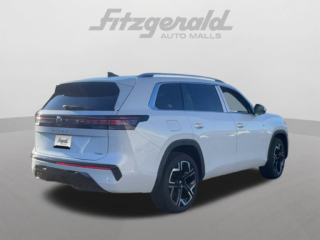 2027 Volkswagen Atlas SEL Premium R-Line