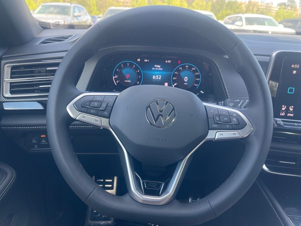 2026 Volkswagen Atlas Cross Sport 2.0T SEL Premium R-Line