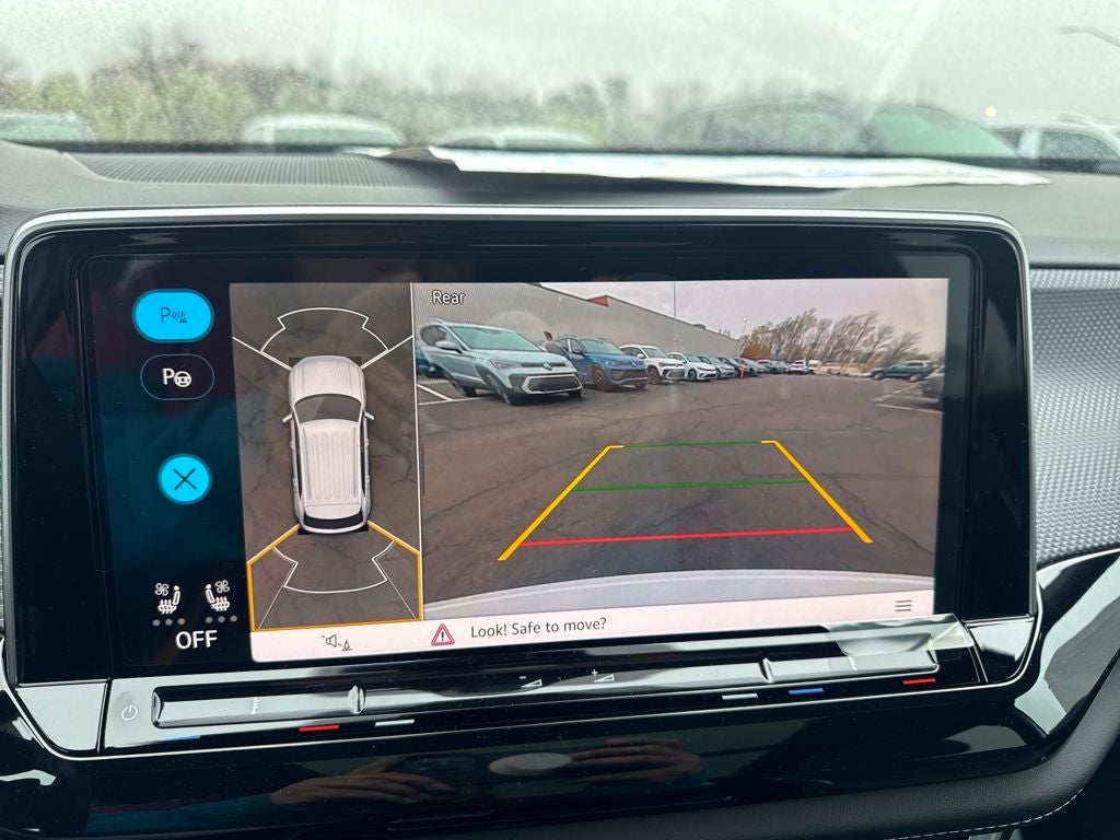 2026 Volkswagen Atlas Cross Sport 2.0T SEL Premium R-Line