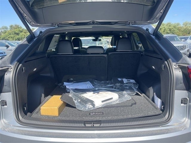 2025 Volkswagen Atlas Cross Sport 2.0T SEL Premium R-Line