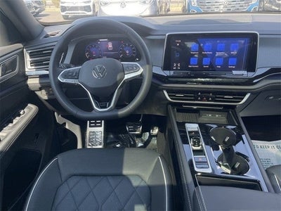 2025 Volkswagen Atlas Cross Sport 2.0T SEL Premium R-Line
