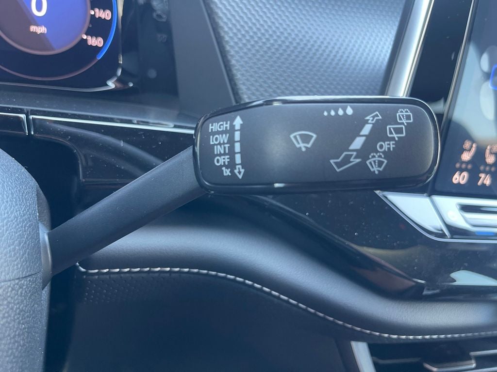 2025 Volkswagen Atlas Cross Sport 2.0T SEL Premium R-Line