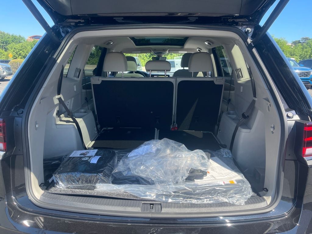 2026 Volkswagen Atlas 2.0T SEL Premium R-Line