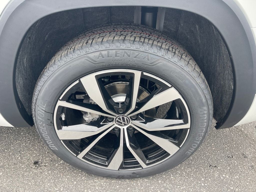 2026 Volkswagen Atlas 2.0T SEL Premium R-Line