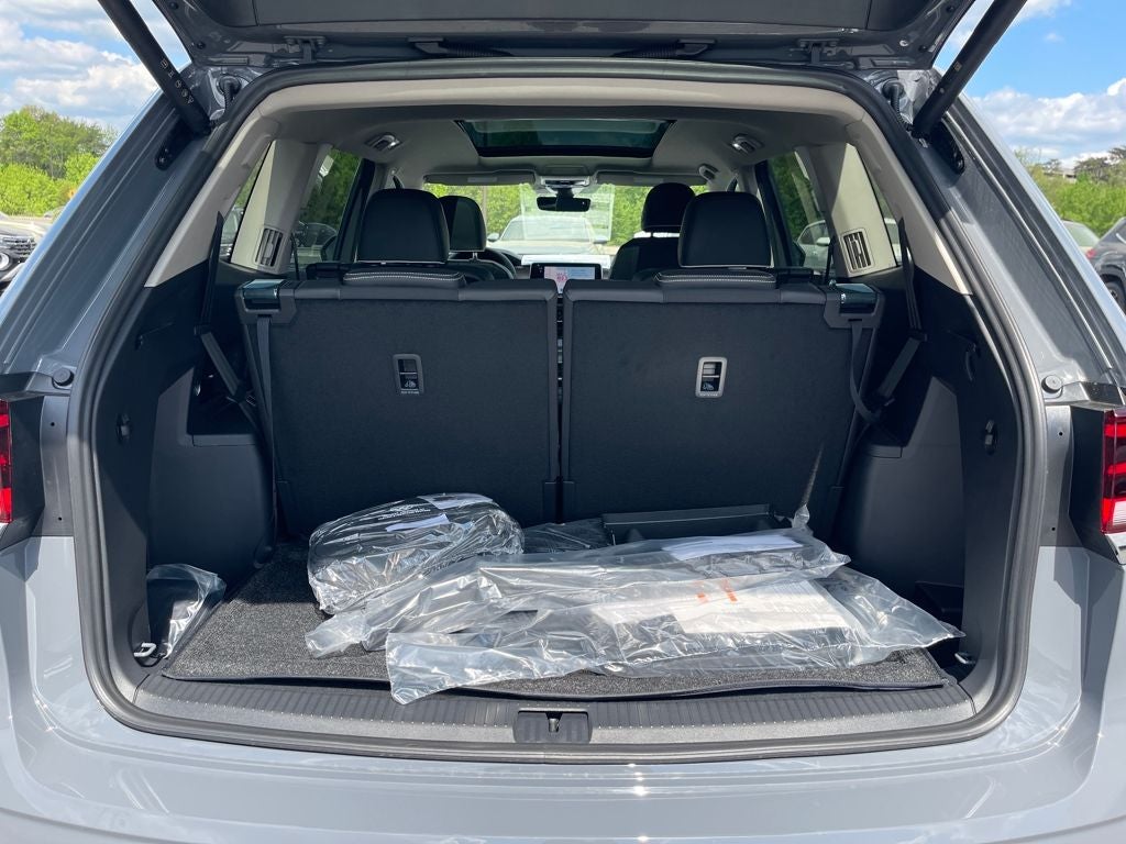 2026 Volkswagen Atlas 2.0T SEL Premium R-Line