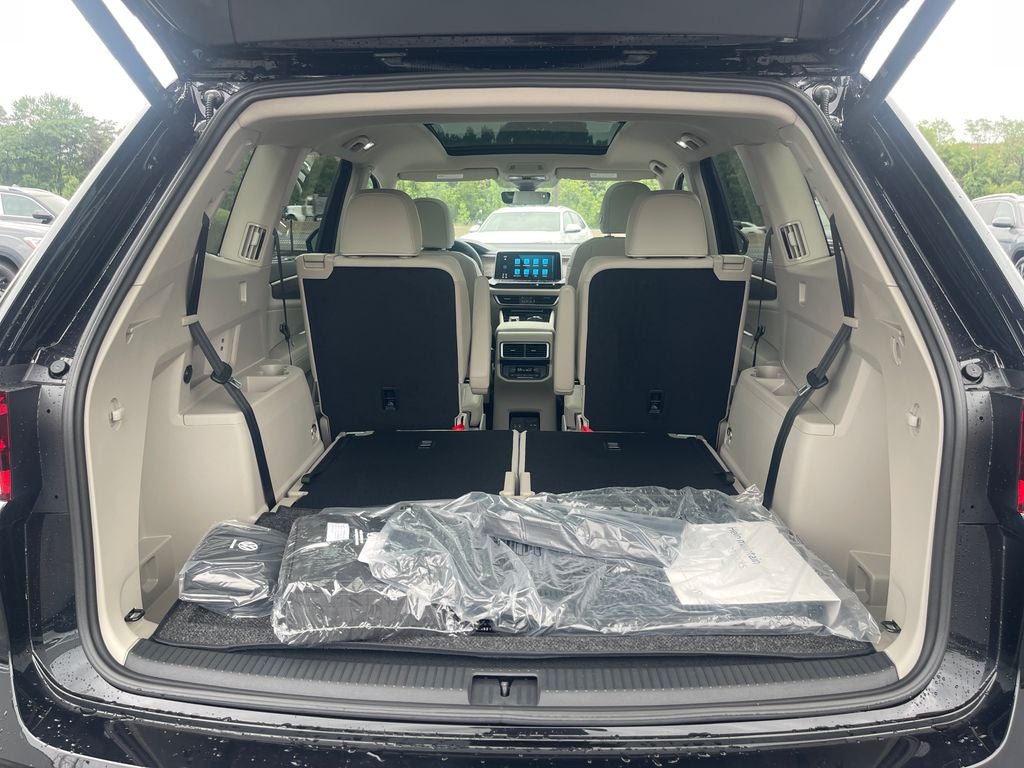 2026 Volkswagen Atlas 2.0T SEL Premium R-Line