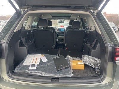 2026 Volkswagen Atlas 2.0T SEL Premium R-Line